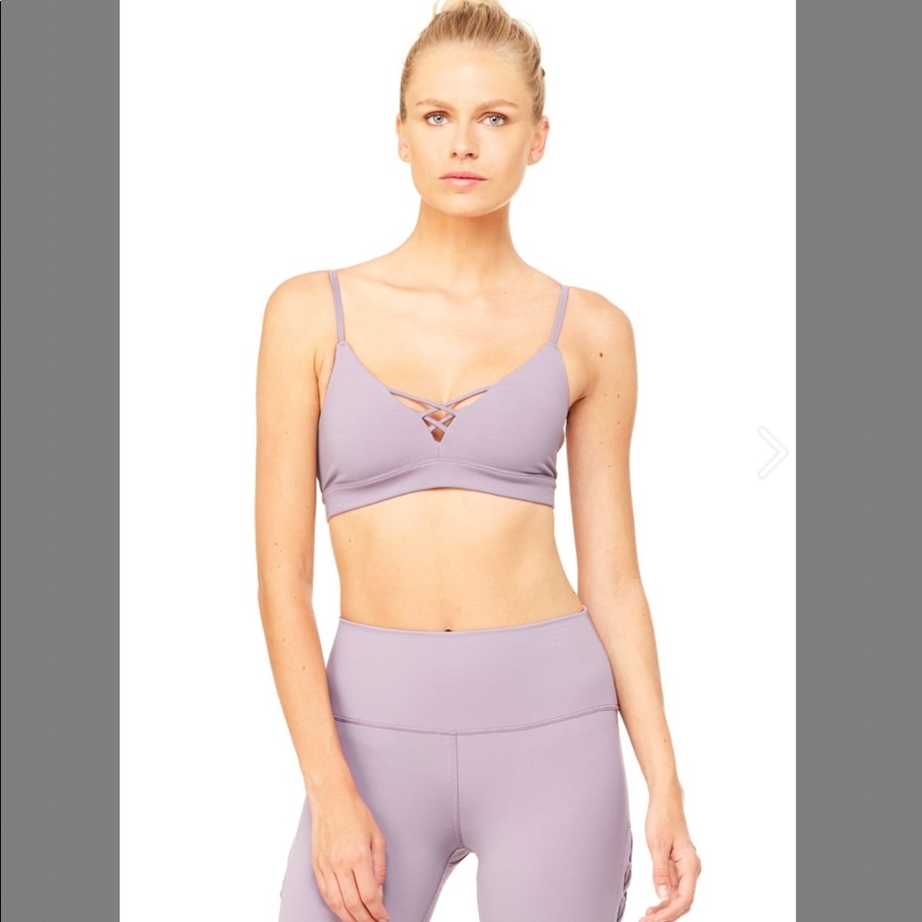 Alo Yoga Sports Bra In Twilight!